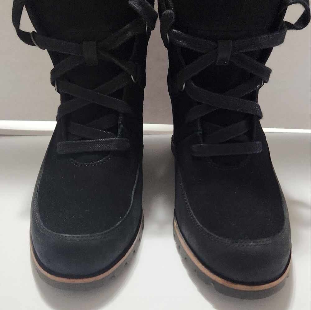 UGG Australia Women's Kriston Black Waterpoof Leather Wedge Boots - Picture 4 of 5